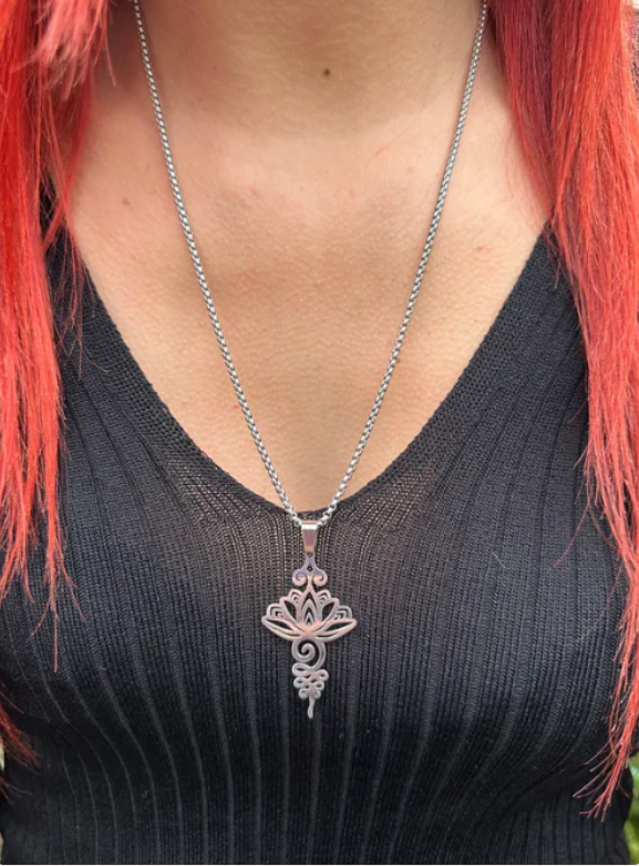 Collier lotus unalome